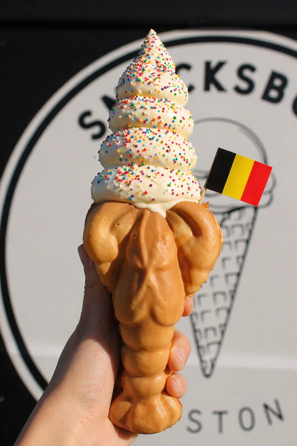 SNACKSBOX Boston lobster ice cream